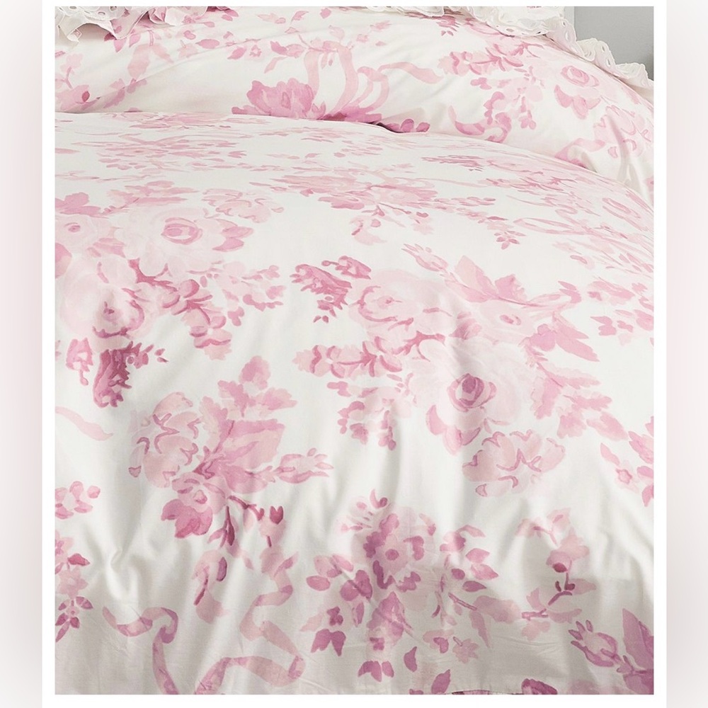 LoveShackFancy Pottery Barn Teen Damask Ruffle Duvet Cover and two shams - Picture 3 of 5